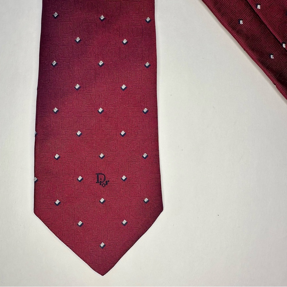 🥂SOLD🥂 Vintage DIOR Embroidered Maroon Geometric Classic Neck Tie, 3.25” Blade - Picture 5 of 5
